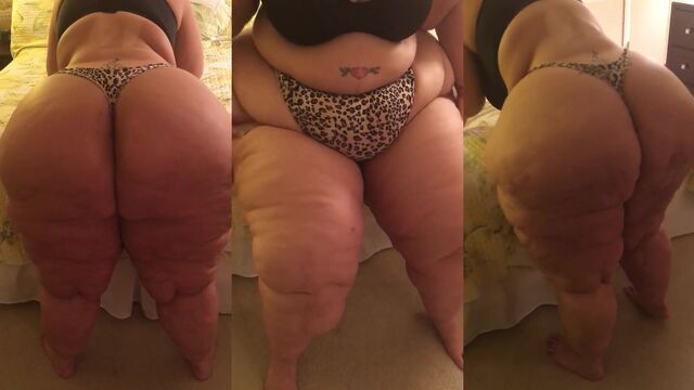 Fat BBW enjoys getting her huge ass smothered