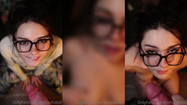 TikTok star Lilmochidoll gets her ass pounded in VR