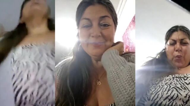 Hot MILF Emma makes a bold move on cam show