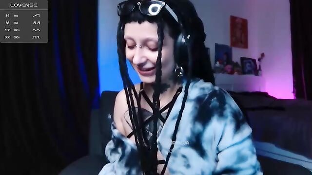 Chaturbate VOD: AcidDroll’s skinny ass gets destroyed in intense anal action