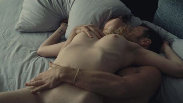 Evelyne Brochu Nude - Cafe De Flore (2011) HD 1080p Watch Online / Эвелин Брошу - Кафе де Флор