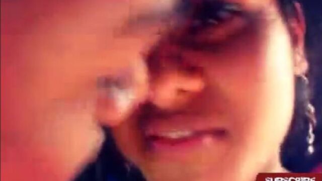 MMS Desi girl french kissing Video