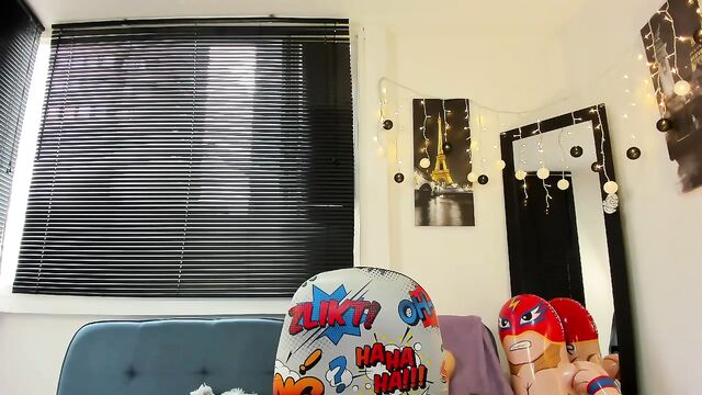 Big tits camgirl Kate Stone masturbates on her webcam show
