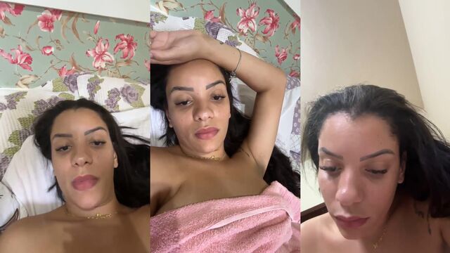 Hot and saggy MILF enjoys solo session in the bathroom