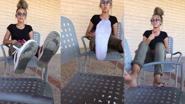 Tempting sole tickle interview with a hot ebony chick