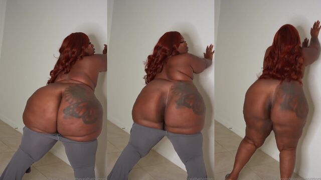 Juicy Ebony BBW Clapping Juicy Big Booty is the best ass clapping video!