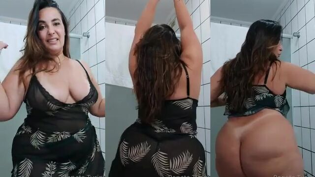 Thick ebony pawg mommy twerks her big ass on cam