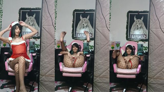 A sexy brunette with tattoos performs a blowjob and gets fucked hard