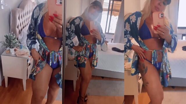 Hot blonde loira has a huge ass to fuck