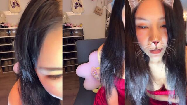 I love showing my ass during a hot livestream show