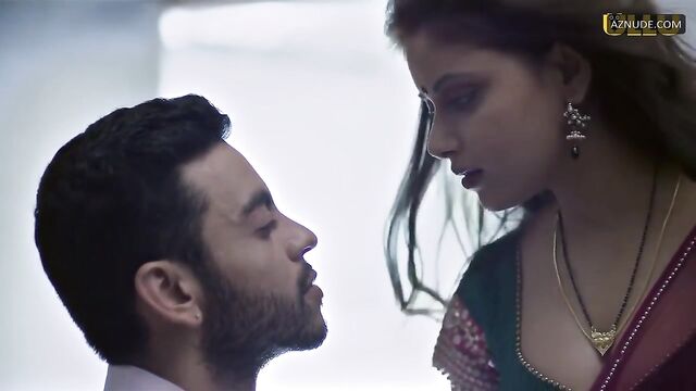 Bold scenes with Indian and web series leaked actress
