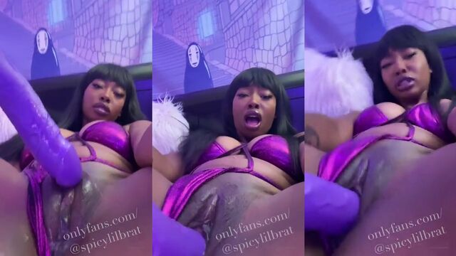 SpicyLilBrat gets her creamy ebony pussy squirted on BBC