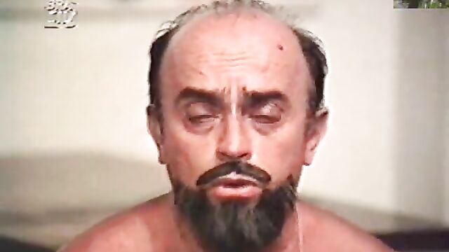 Famosa atriz brasileira Patricia Torloni em filme de sensualidade