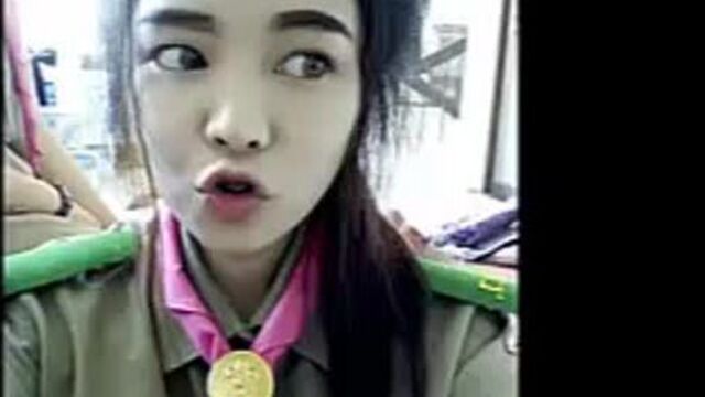 เปิดกล้อง โชว์เสียว น้องตันหยง ตกเบ็ด เกี่ยวหอย พร้อมแนะนำตัว.mp4