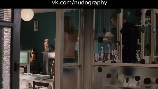 Мишель Уильямс (Michelle Williams) голая в фильме "Провокатор" (Incendiary, 2008, Шэрон Магуайр)