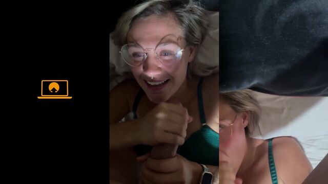 Office slut sucks bosses cock in a nasty, blonde move