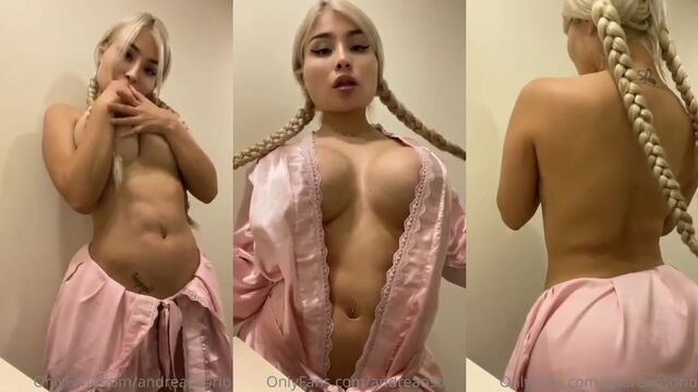 The hottest Colombian girl shows her best anal sex skills