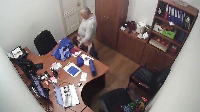 A hidden camera captures a girl getting fucked on the street