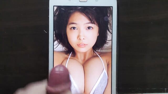 Asian hottie Rio Teramoto masturbates and comes in a tribute video
