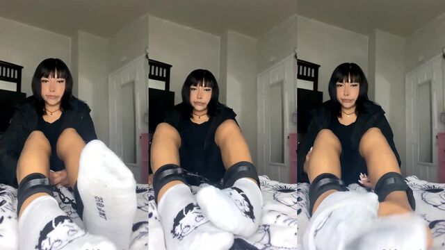 A sexy tour of Latina feet, toes, and soles with a foot fetish twist