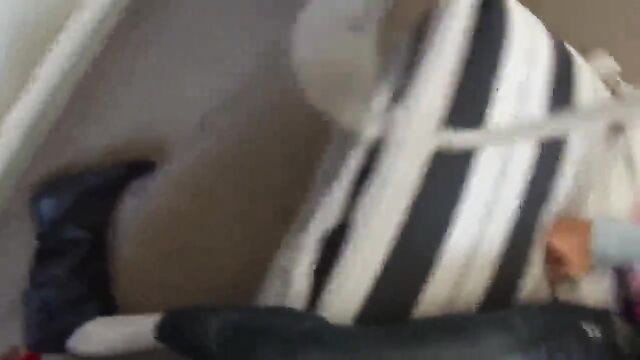 Jiggly Jayla Starr goes ham on a cock in Vegas!!