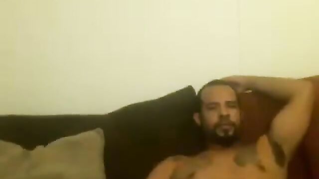 Big Dick JimmyWill shows his huge dick in a webcam show