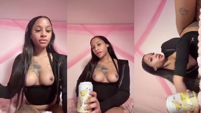 Hot Brazilian brunette with perfect natural body masturbating live