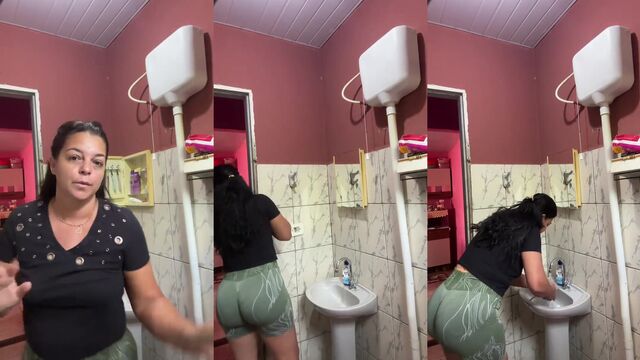 Rabuda gostosa rebolando no Instagram é uma gozada!