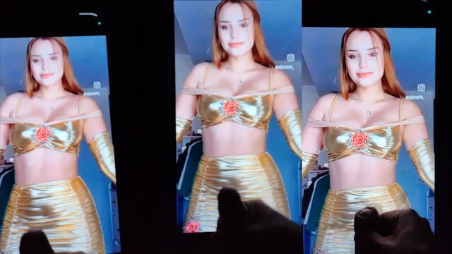 Andrea Chapa receives a cum tribute on TikTok