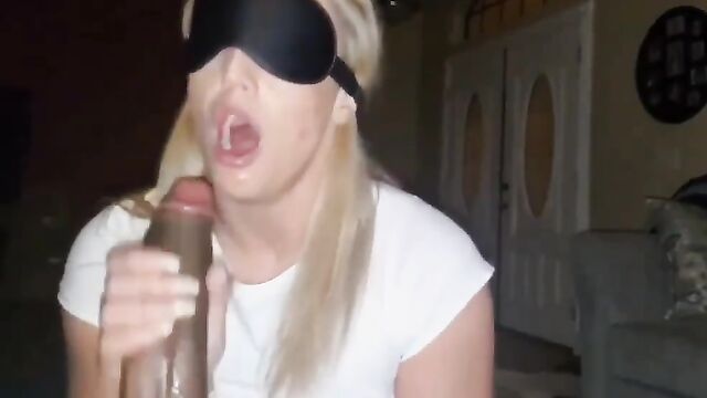 The girl has a neck fetish and likes to feel the head in her mouth