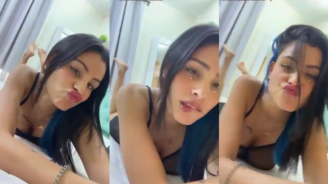 La colombiana es una puta experta en oler y provocar con su labor