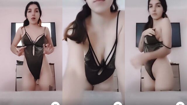 Accidental Nip Slip During a Facial, Oh My! - Pagando for Boobs