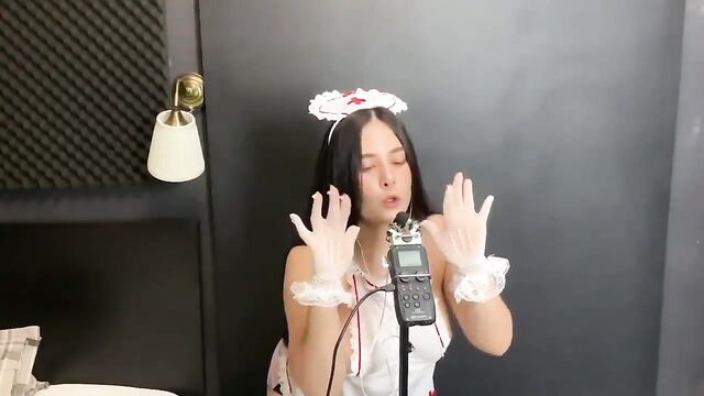 A thick Latina whore masturbating in the bathroom, speaking obscenities