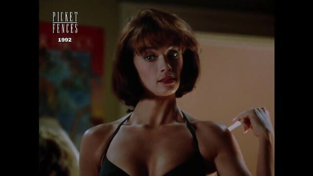 Hot celebrity with a perfect body, Lauren Holly, gets naked