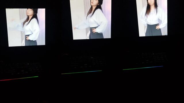 A hot Korean girl was caught masturbating during a Twitch stream