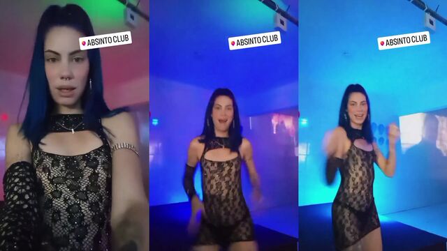 Hot Latina bottom twerks her ass on social media