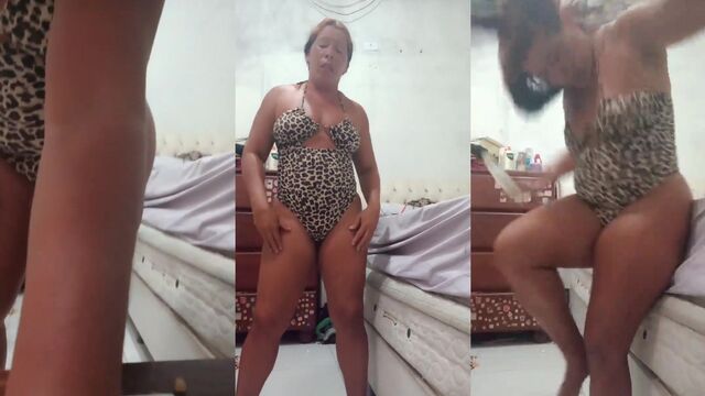 Hot MILF Dinha Maluquinha shows off her big ass on YouTube