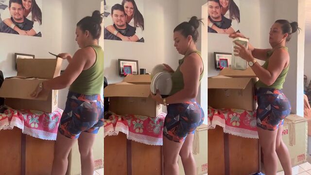Rabuda gostosa rebolando em uma gozada na boca