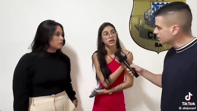 A tatuada rabuda caiu na net enquanto fazia um putinho