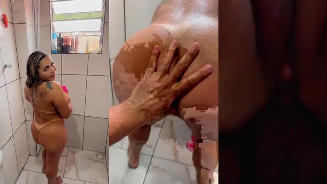 Hot blonde Loira Leitada gives a nice blowjob and gets cum inside