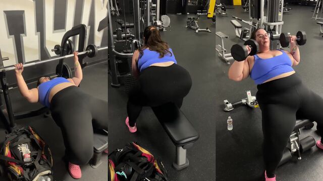 Fat belly feedee gets clapped and worshipped by a chubby admirer