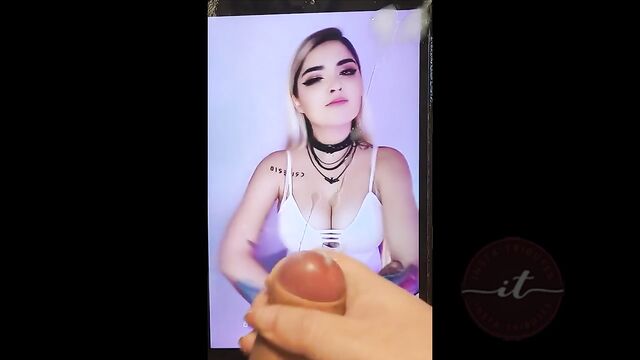 Chilena streamer Sophia Leone gets a huge cum tribute