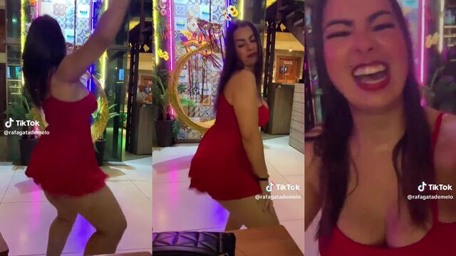 This whore sent me this video and I went crazy with pleasure