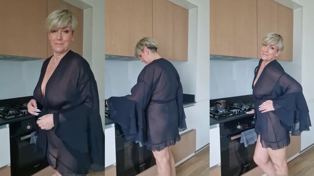 The sexy MILF Lenore sucks the cock of her partner in POV