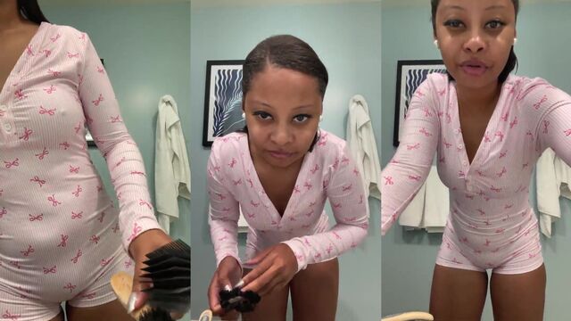 Phat booty Redbone shaking it for daddy in a stunning display
