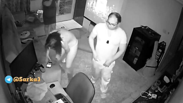 Spycam sex with a beautiful woman, completely naked and horny