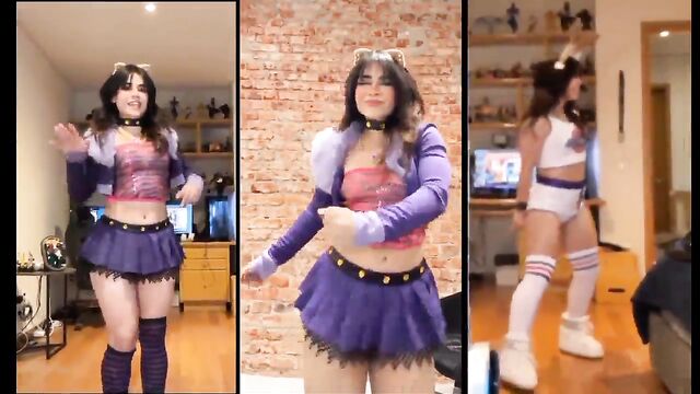A famous Latina streamer, Alana Flores, challenges her fans to fap along with her