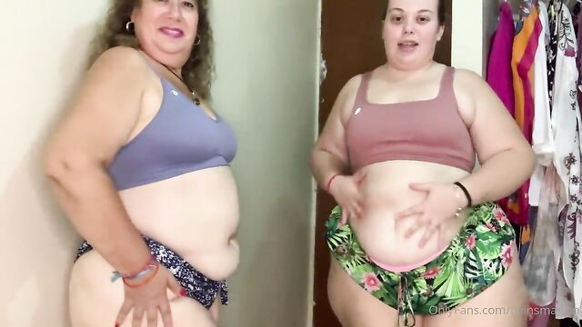 A mom and her daughter are having a hot threesome sex