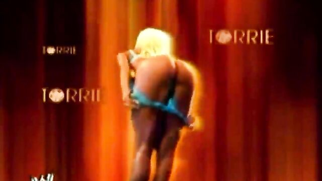 WWE divas Trish Stratus and Stacy Keibler's hot moments