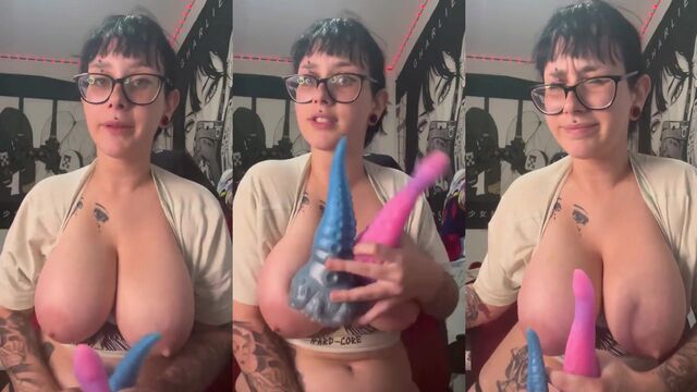 The cute goth girl got her pussy smashed by a huge dick